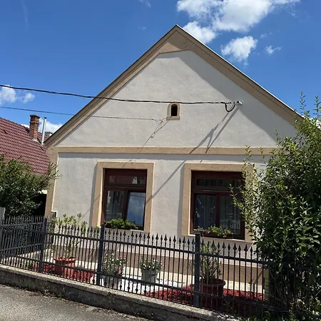 Apartment La Casa De Nido - Mini Veszpremfajsz